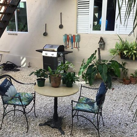 One Bedroom Apt 30 Steps From Prime Beach Generator Parking Included San Juan Exteriér fotografie